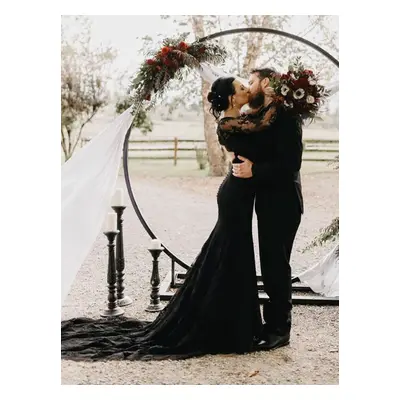 Black Wedding Dresses Polyester Mermaid Long Sleeves Natural Waist Lace With Train Gothic Bridal