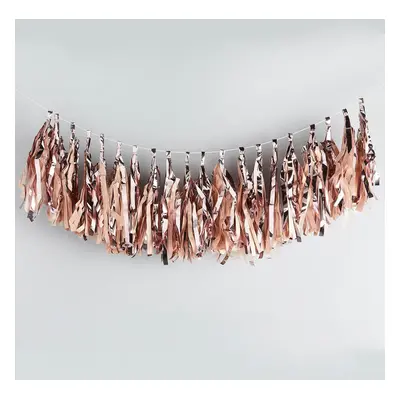 Club Green Rose Gold Tassel Garland