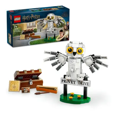 LEGO® Harry Potter™ Hedwig™ at 4 Privet Drive 76425