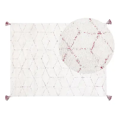 Area Rug White Cotton Shaggy 140 X 200 Cm Red Geometric Pattern