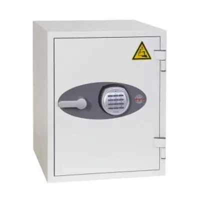 Phoenix Battery Titan Size 3 Lithium Ion Battery Storage and Charging