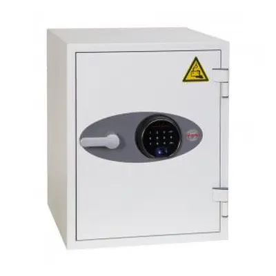 Phoenix Battery Titan Size 3 Lithium Ion Battery Storage and Charging